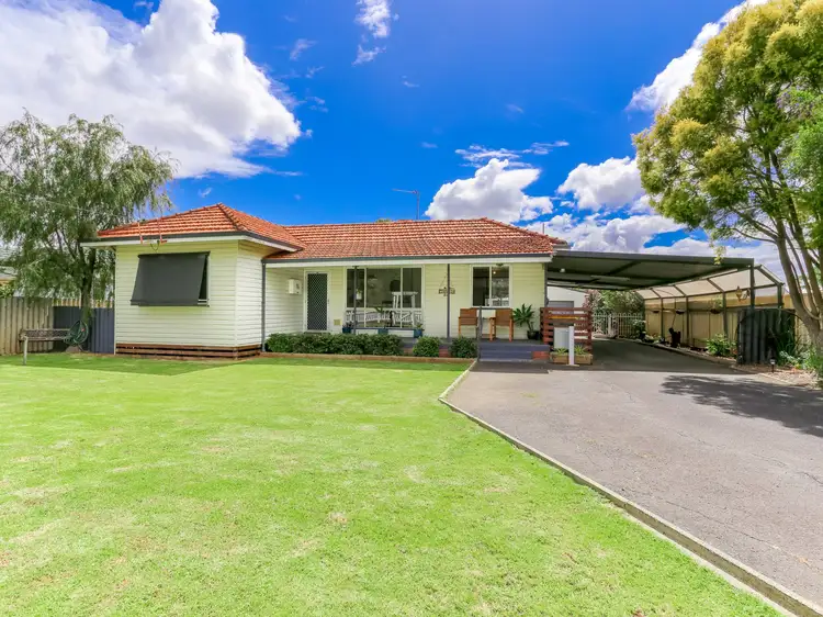 16 Palmer Street, Harvey WA 6220
