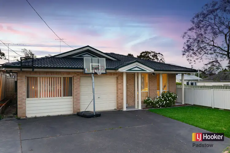 10A Wolaroi Crescent, Revesby NSW 2212