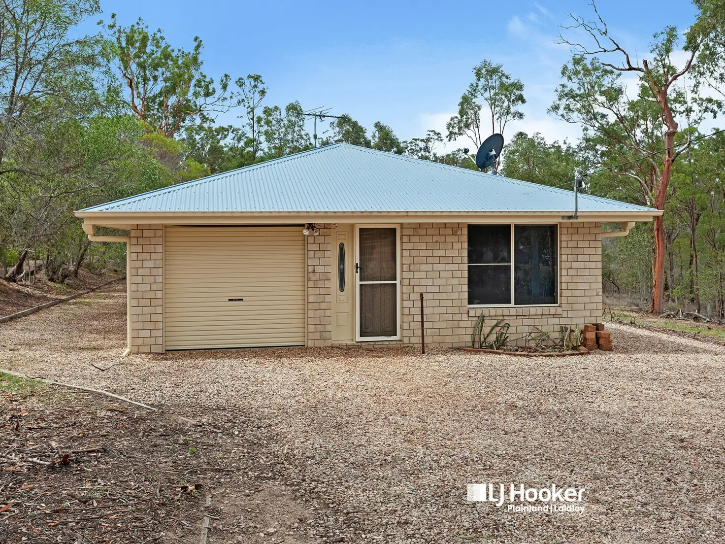 Main view of Homely house listing, 33 Andrews Crt, Regency Downs QLD 4341