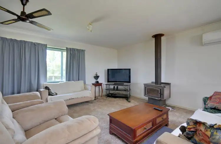 Fourth view of Homely house listing, 12 Tenneille Court, Rosedale VIC 3847