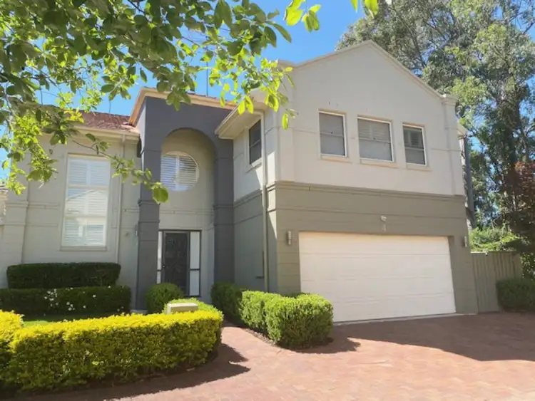 4 St Simon Place, Castle Hill NSW 2154