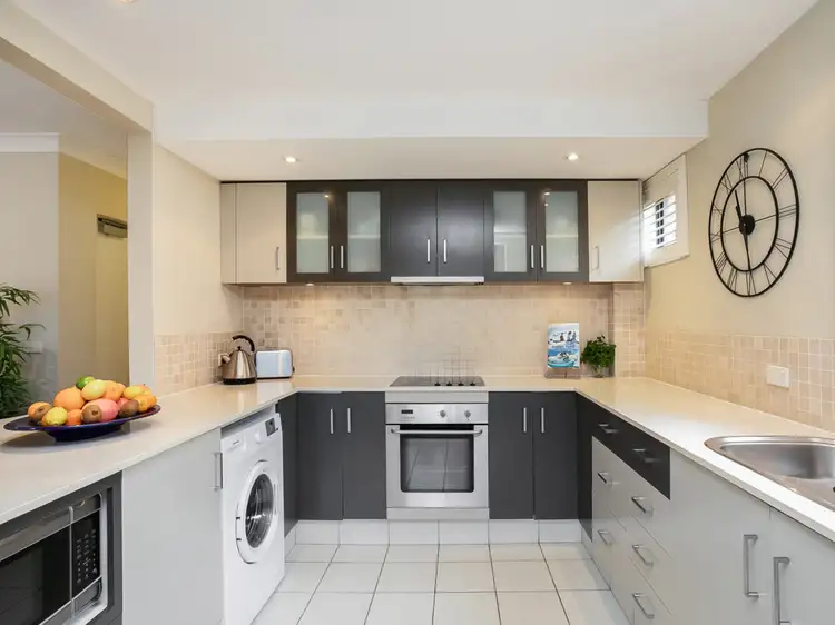 Third view of Homely apartment listing, 2/42 Golf Avenue, Mona Vale NSW 2103