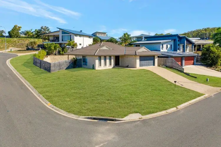 19 Lighthouse Drive, Boyne Island QLD 4680