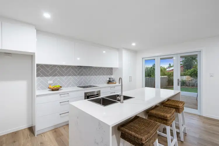 Second view of Homely house listing, 34 Balfour Crescent, Highland Park QLD 4211