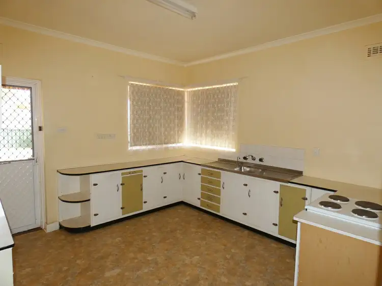 Fifth view of Homely house listing, 616 O'Neill Street, Broken Hill NSW 2880