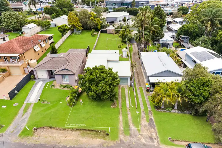 16 Narrawa Avenue, Erina NSW 2250