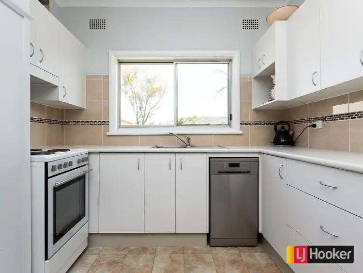 Second view of Homely house listing, 6 Melrose Street, Tamworth NSW 2340
