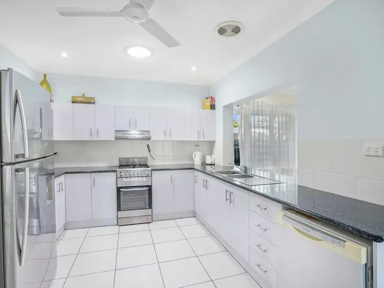 Fourth view of Homely semi-detached listing, 1/6 Brooks Street, Whitfield QLD 4870