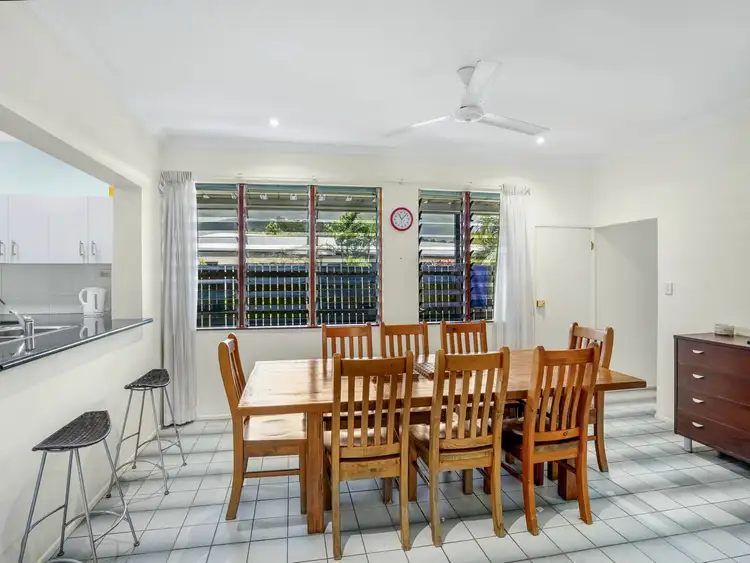 Fifth view of Homely semi-detached listing, 1/6 Brooks Street, Whitfield QLD 4870