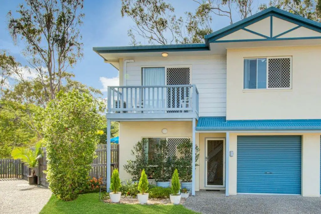 Main view of Homely unit listing, Unit 5/5 Pacific Court, Kin Kora QLD 4680