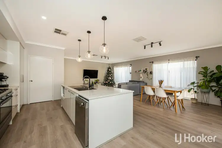 17 Bucker Street, Whitby WA 6123