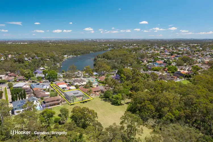 867A Henry Lawson Drive, Picnic Point NSW 2213