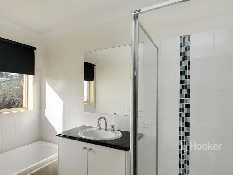 Seventh view of Homely house listing, 10 Howitt Court, Lindenow VIC 3865
