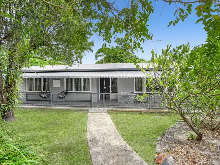 1 Byrnes Close, Whitfield QLD 4870