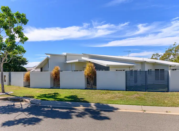 7 Grasstree Crescent, Kirkwood QLD 4680