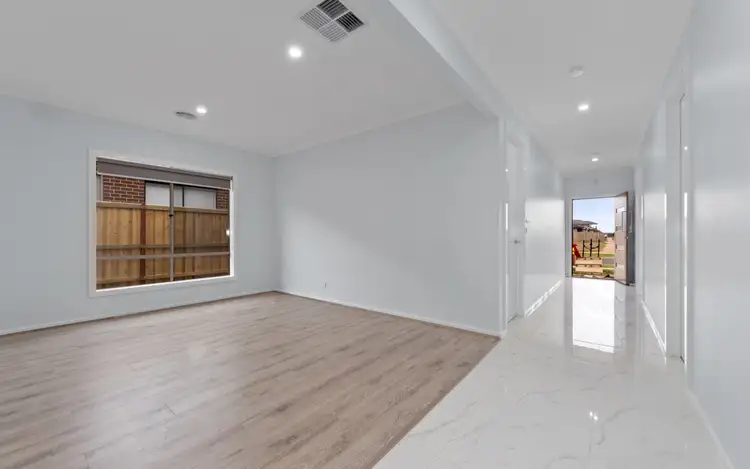 Fourth view of Homely house listing, 32 Riverstone Promenade, Tarneit VIC 3029