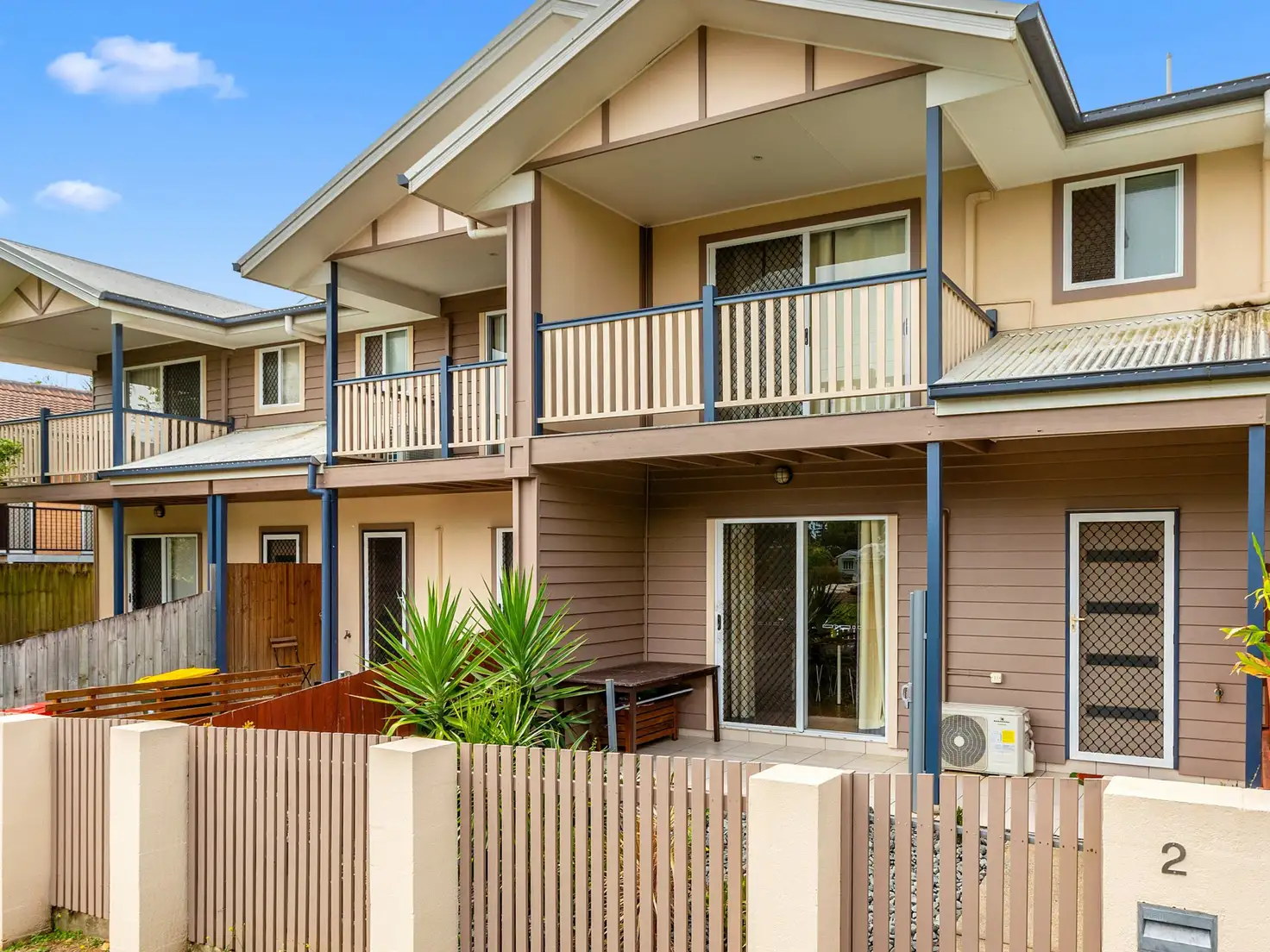 Main view of Homely townhouse listing, 2/22 Querrin Street, Yeronga QLD 4104