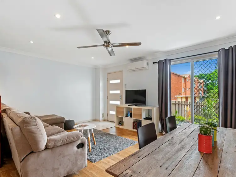 Fourth view of Homely townhouse listing, 2/22 Querrin Street, Yeronga QLD 4104