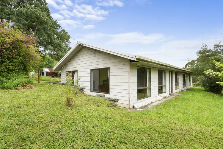 12 Frys Track, Newborough VIC 3825