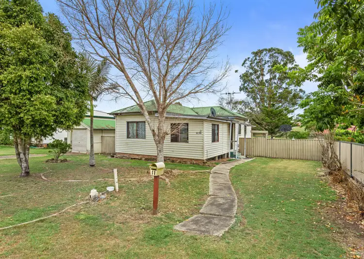 11 Douglas Street, Taree NSW 2430