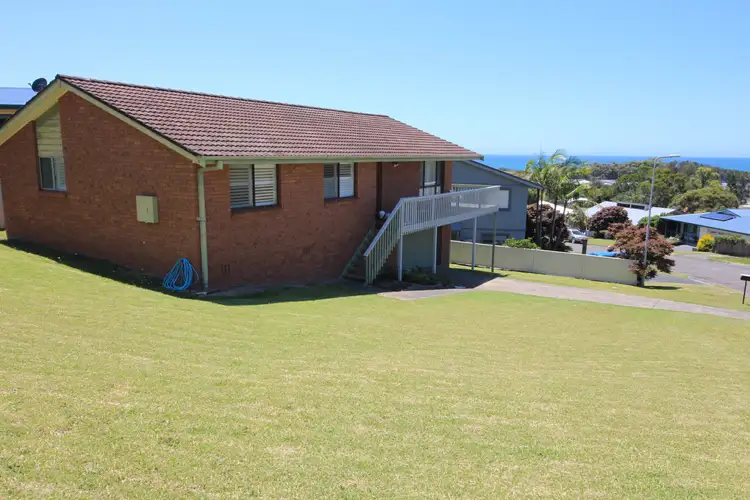 16 Coromont Drive, Red Head NSW 2430