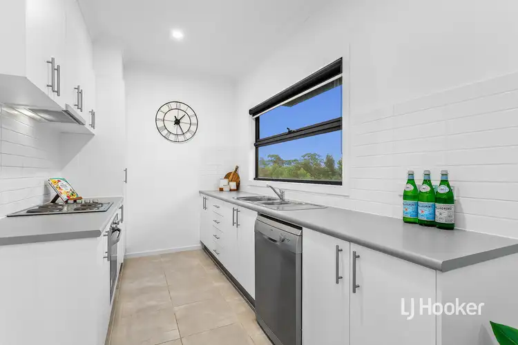 Fourth view of Homely townhouse listing, 2 Tata Way, Doreen VIC 3754