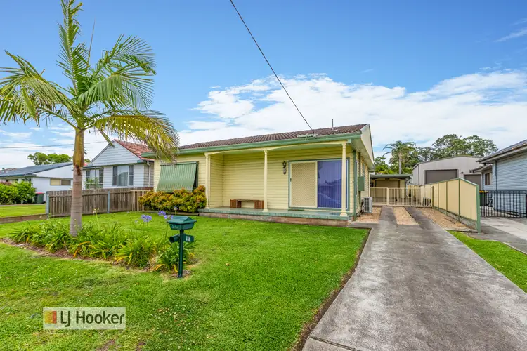 Main view of Homely house listing, 11 Gwen Parade, Raymond Terrace NSW 2324