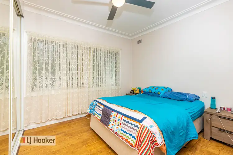 Sixth view of Homely house listing, 11 Gwen Parade, Raymond Terrace NSW 2324