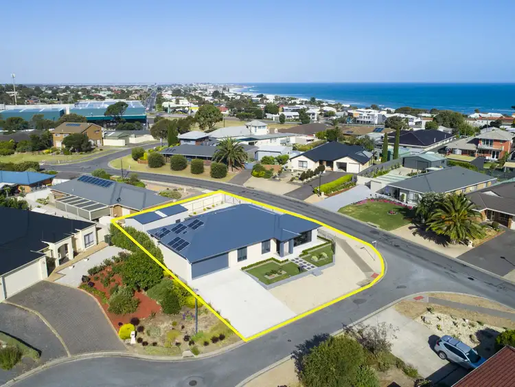 Sixth view of Homely house listing, 2 Schah Court, Mccracken SA 5211