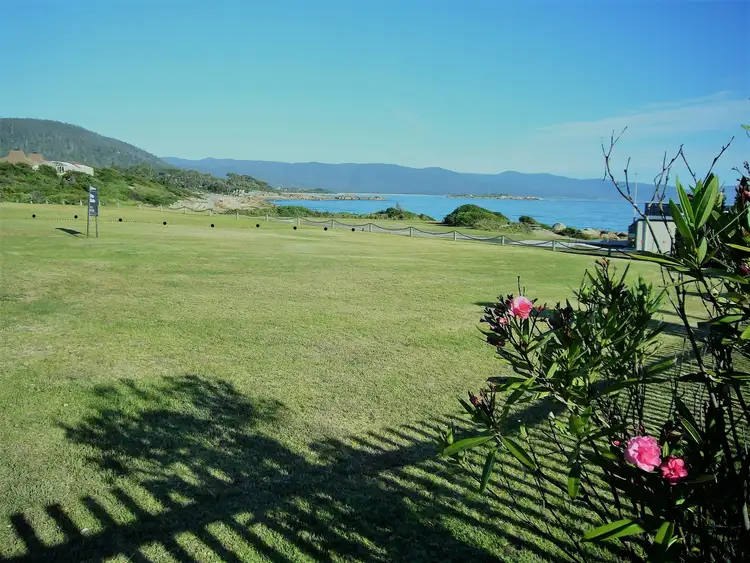12 Jetty Rd, Bicheno TAS 7215
