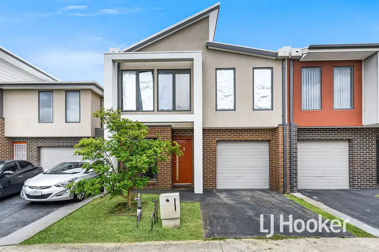 2/180 Henry Road, Pakenham VIC 3810