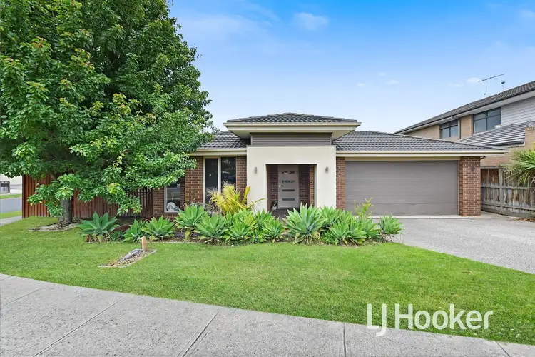 54 Irving Road, Pakenham VIC 3810