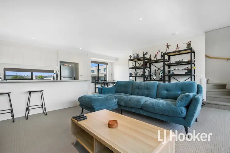 Seventh view of Homely townhouse listing, 33 Rubus Way, Pakenham VIC 3810