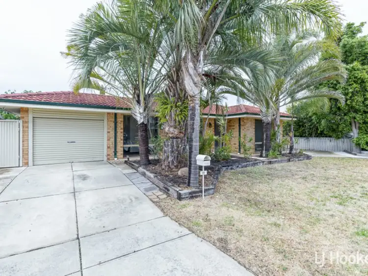 90 Strawberry Drive, Seville Grove WA 6112