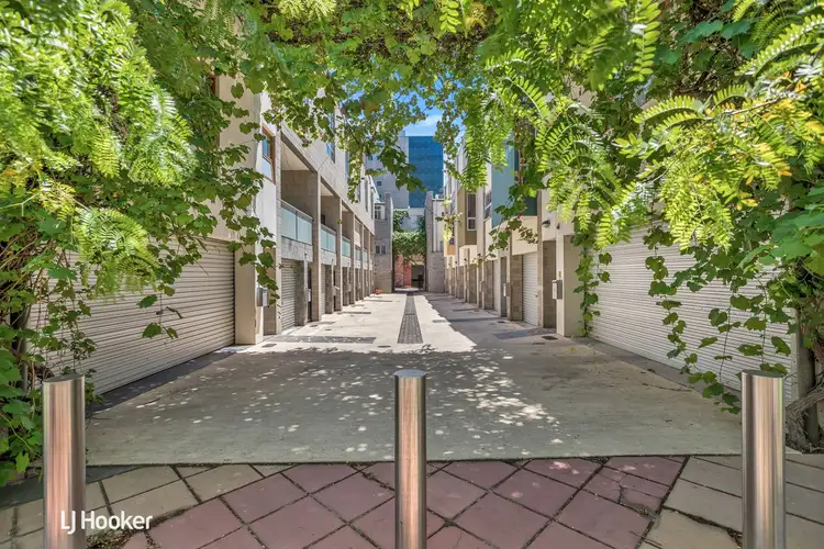 8 Vicars Lane, Adelaide SA 5000