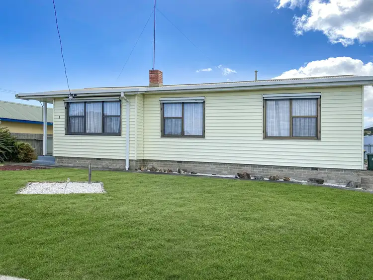 1 Vertigan Place
