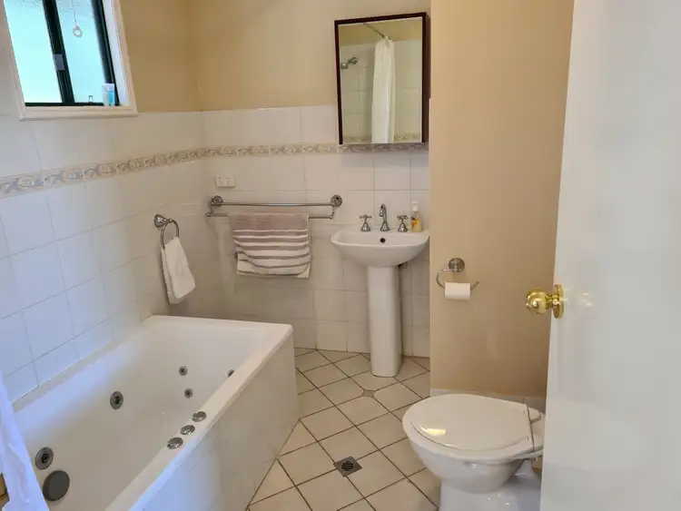 Fifth view of Homely unit listing, Unit 66/125 Avon Terrace, York WA 6302