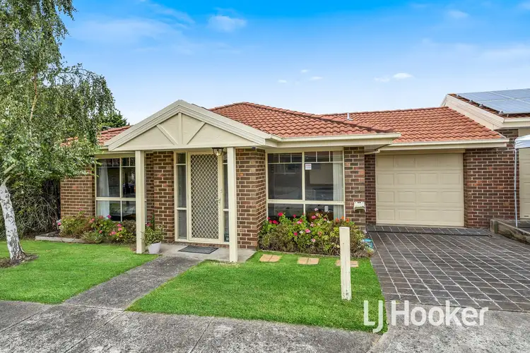 13/4 Paydon Way, Hampton Park VIC 3976