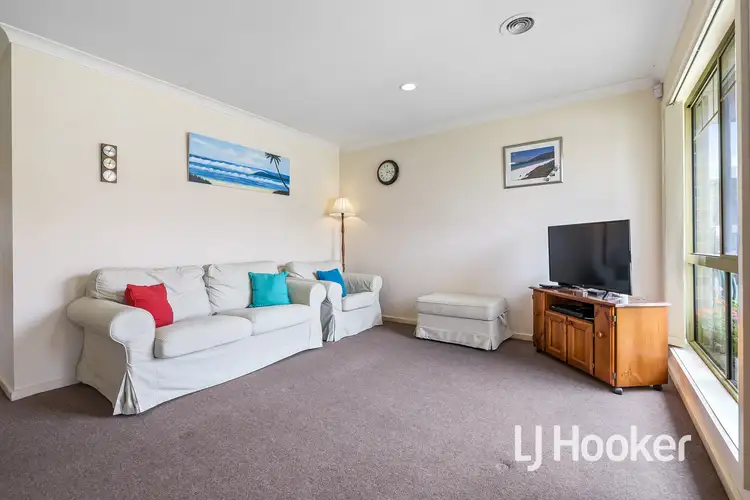 Fifth view of Homely unit listing, 13/4 Paydon Way, Hampton Park VIC 3976