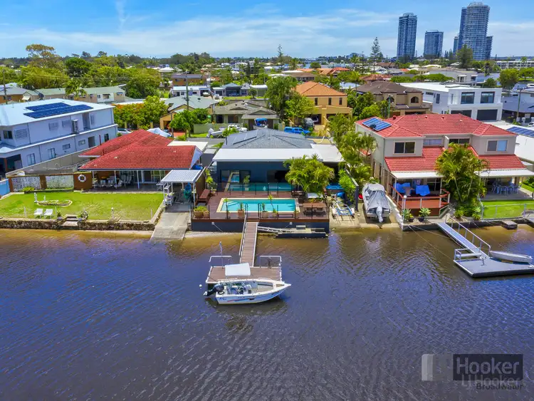 14 Vaggelas Crescent, Biggera Waters QLD 4216