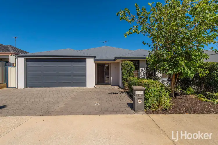 322 Pebble Beach Boulevard, Meadow Springs WA 6210