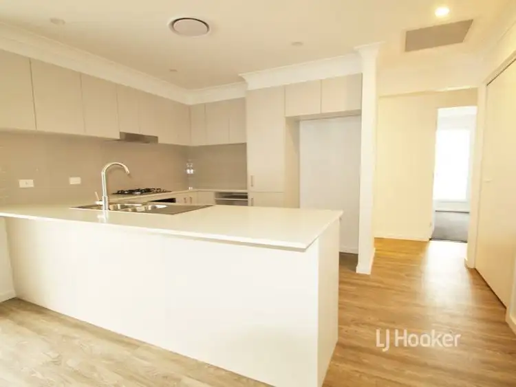 Fourth view of Homely semi-detached listing, 2/29 Bayswood Avenue, Vincentia NSW 2540