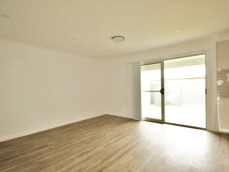 Sixth view of Homely semi-detached listing, 2/29 Bayswood Avenue, Vincentia NSW 2540