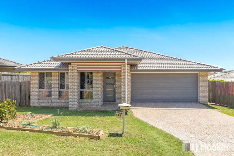 101 Bankswood Drive, Redland Bay QLD 4165