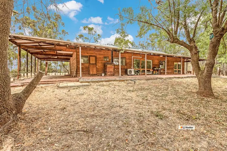 1990 Day Road, Echuca VIC 3564