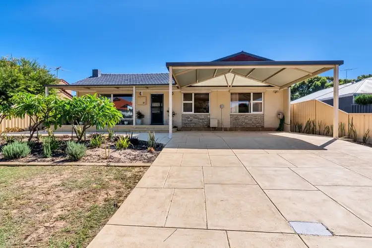 21 Mckenzie Road, Shoalwater WA 6169