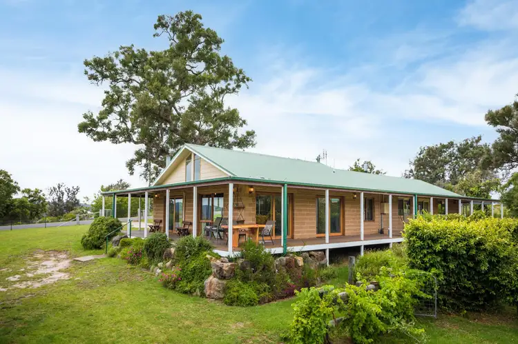 72 Mountview Close, Bega NSW 2550
