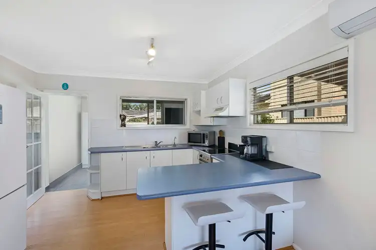 Fifth view of Homely house listing, 18 Hinemoa Ave, Killarney Vale NSW 2261