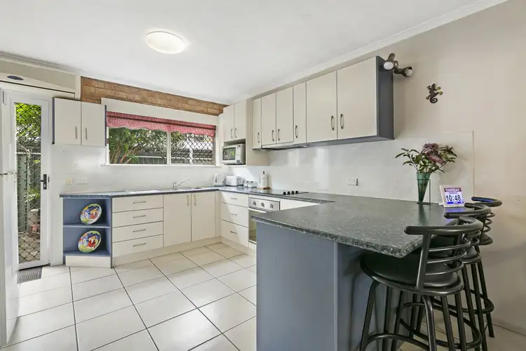 4/157 Frank Street, Labrador QLD 4215