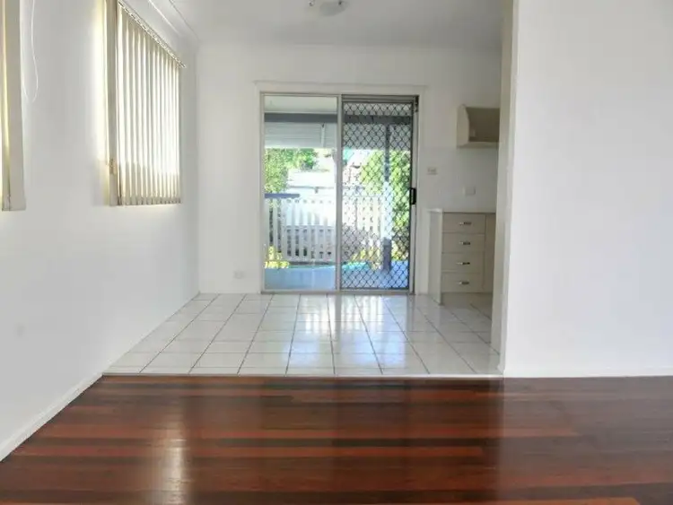 Fifth view of Homely house listing, 4 Acacia Court, Kin Kora QLD 4680